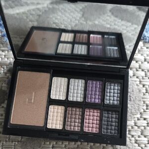 Doucce Freematic Eyeshadow Pro Palette Smokey Eye